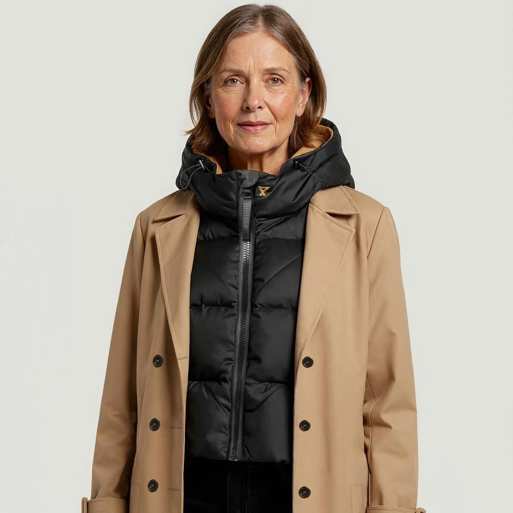 Fudoon rain hood in black and camel